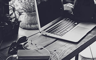 九游9游-克劳利镇边路渗透强，红魔力求连胜，克劳利在哪